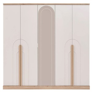 Boheems 5 Door Closet 