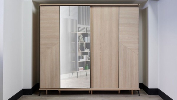 Cross Young Room Cross Young Room