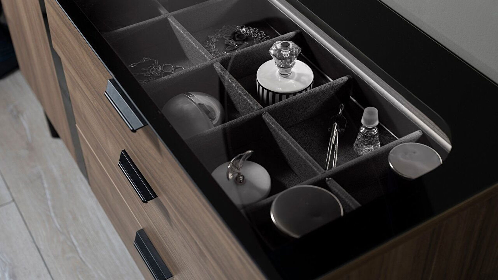 Mary Dressing Table & Mirror