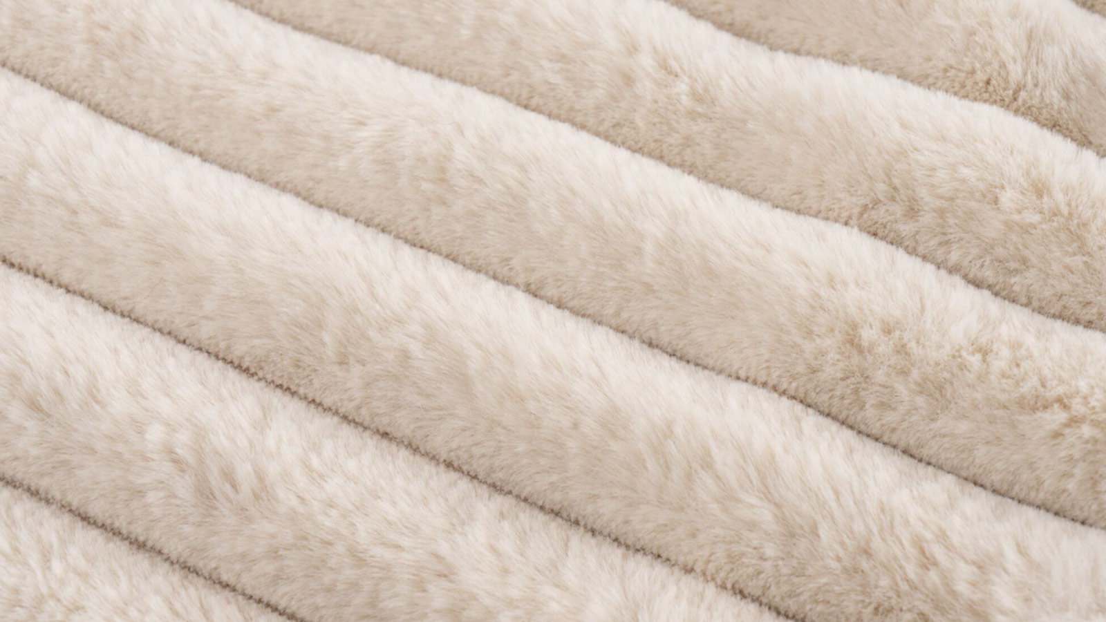 Lalee Plush Blanket Beige 