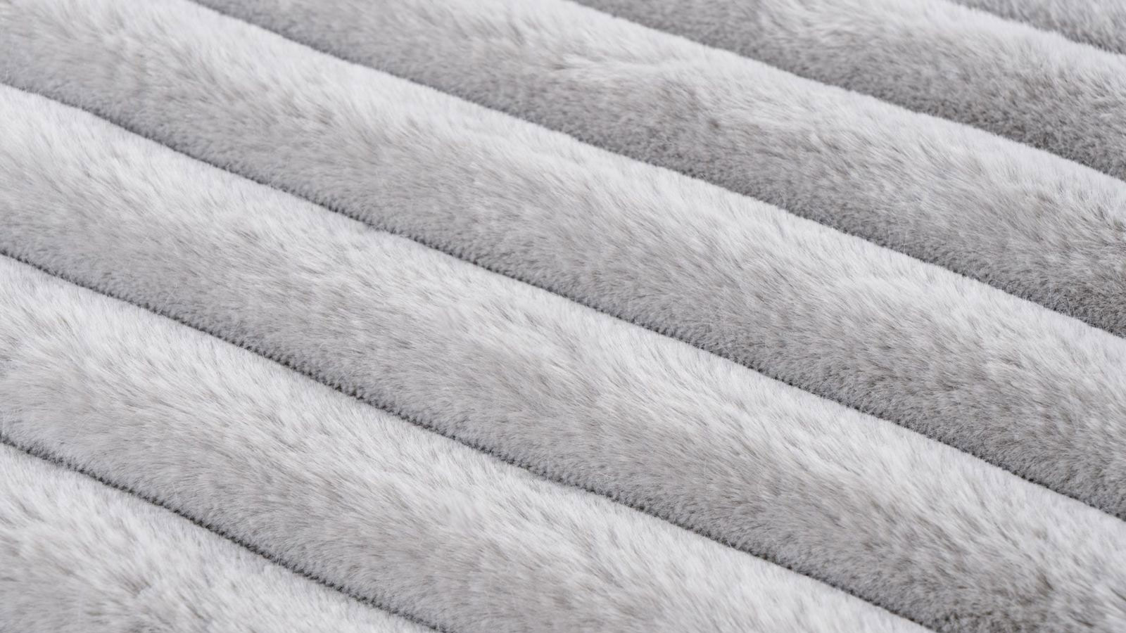 Lalee Plush Blanket Silver