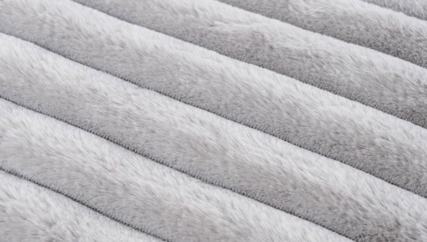 Lalee Plush Blanket Silver Lalee Plush Blanket Silver