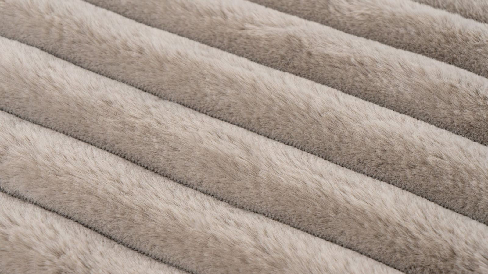 Lalee Plush Blanket Taupe
