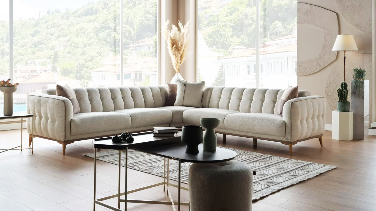 Mitra Corner V-Shape