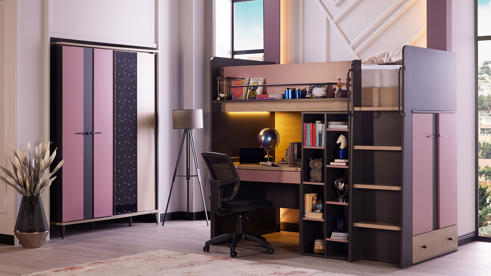 Alice Young Room (Pink)