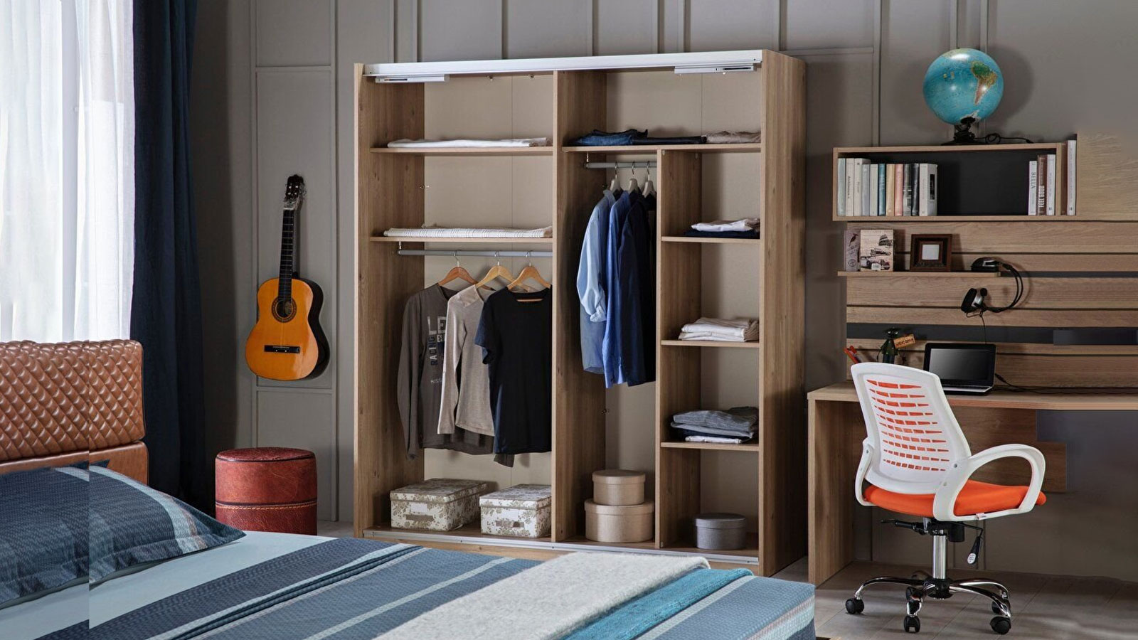 Lauren Sliding Closet 